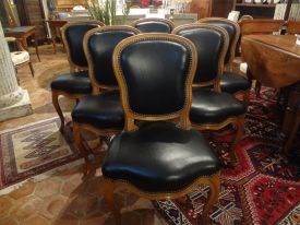 Suite de 6 chaises Louis XV en merisier, Style Louis XV