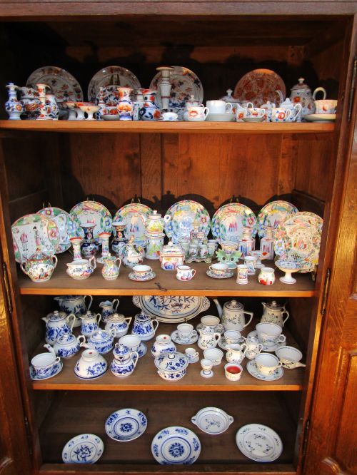 Collection de porcelaines de Bayeux, Style Louis-Philippe